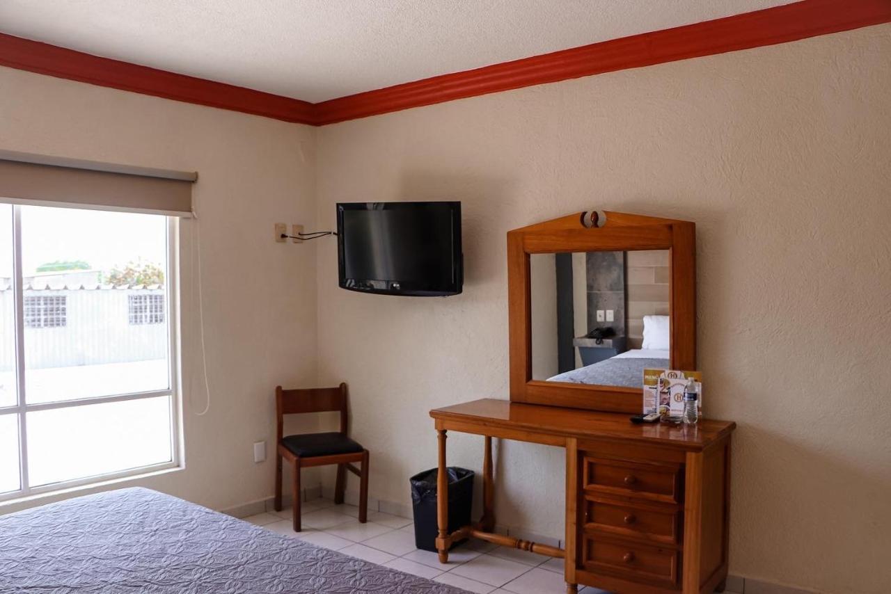 Hotel Gina Tecoman Bagian luar foto