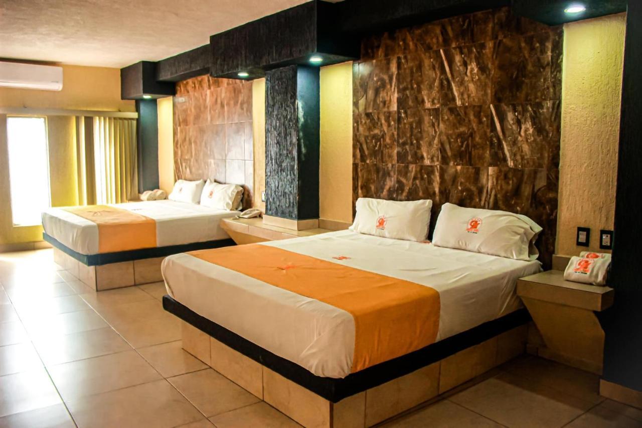 Hotel Gina Tecoman Bagian luar foto